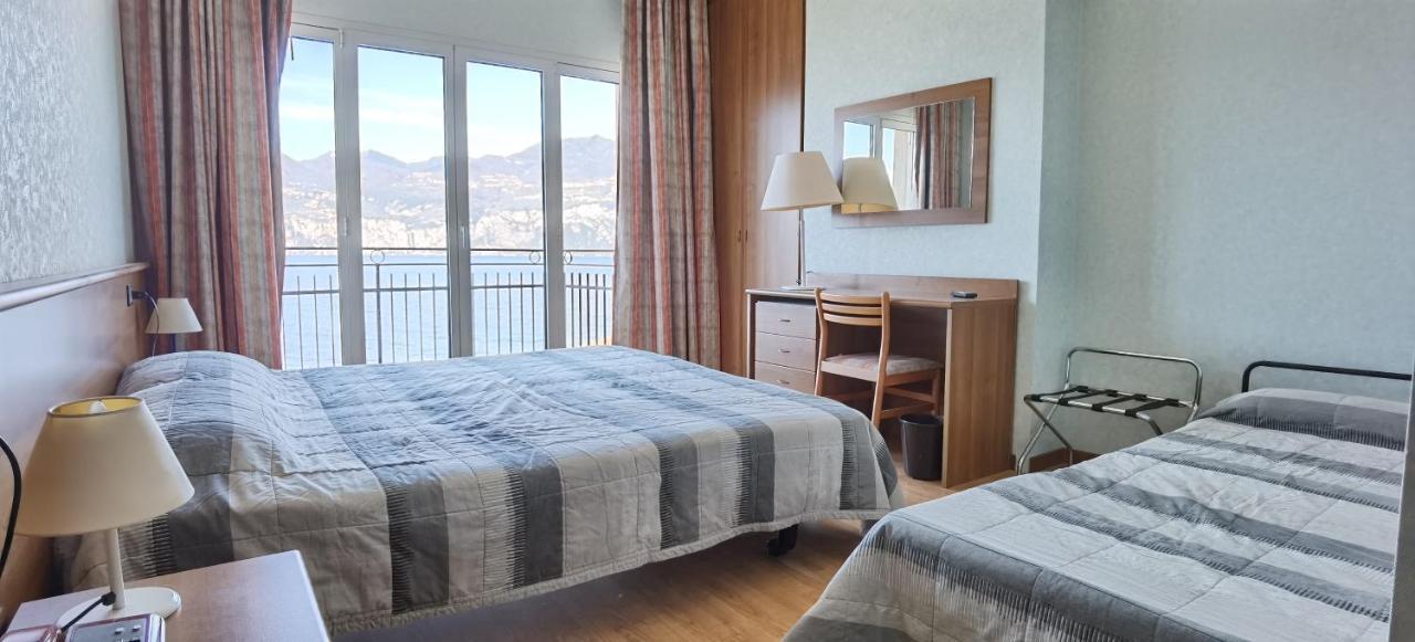 Hotel Nike Brenzone sul Garda Exterior photo